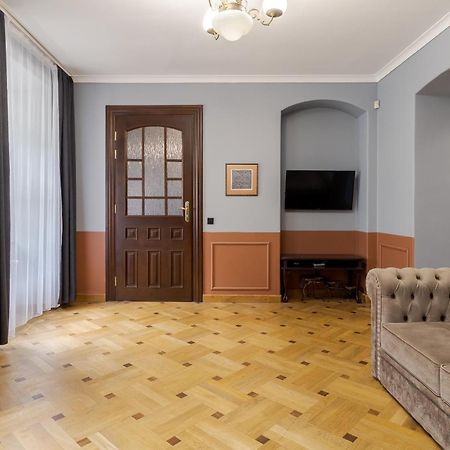 Tut Staroevreyska With Terrace Apartment Liov Exterior foto